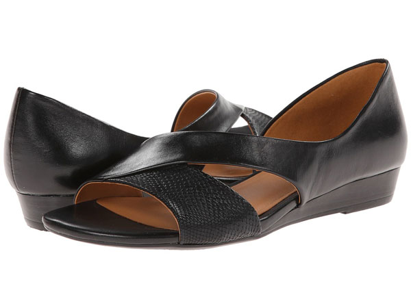 black wide width sandals